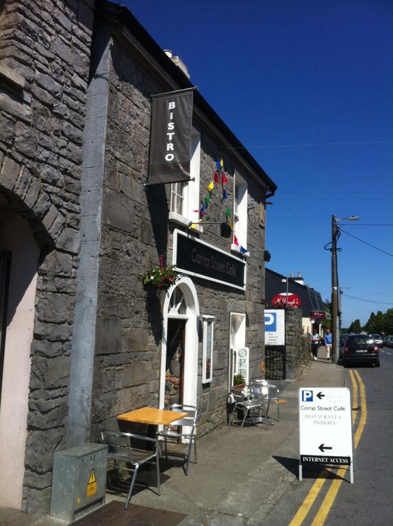 Room 3 Camp Street B&B Oughterard Eksteriør bilde